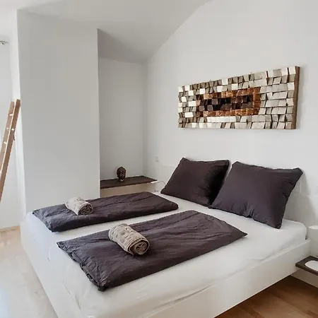 View Seecorso Apartman Velden am Wörthersee