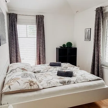 View Seecorso Velden am Wörthersee