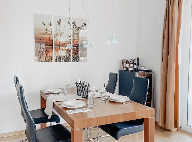 View Seecorso Velden am Wörthersee